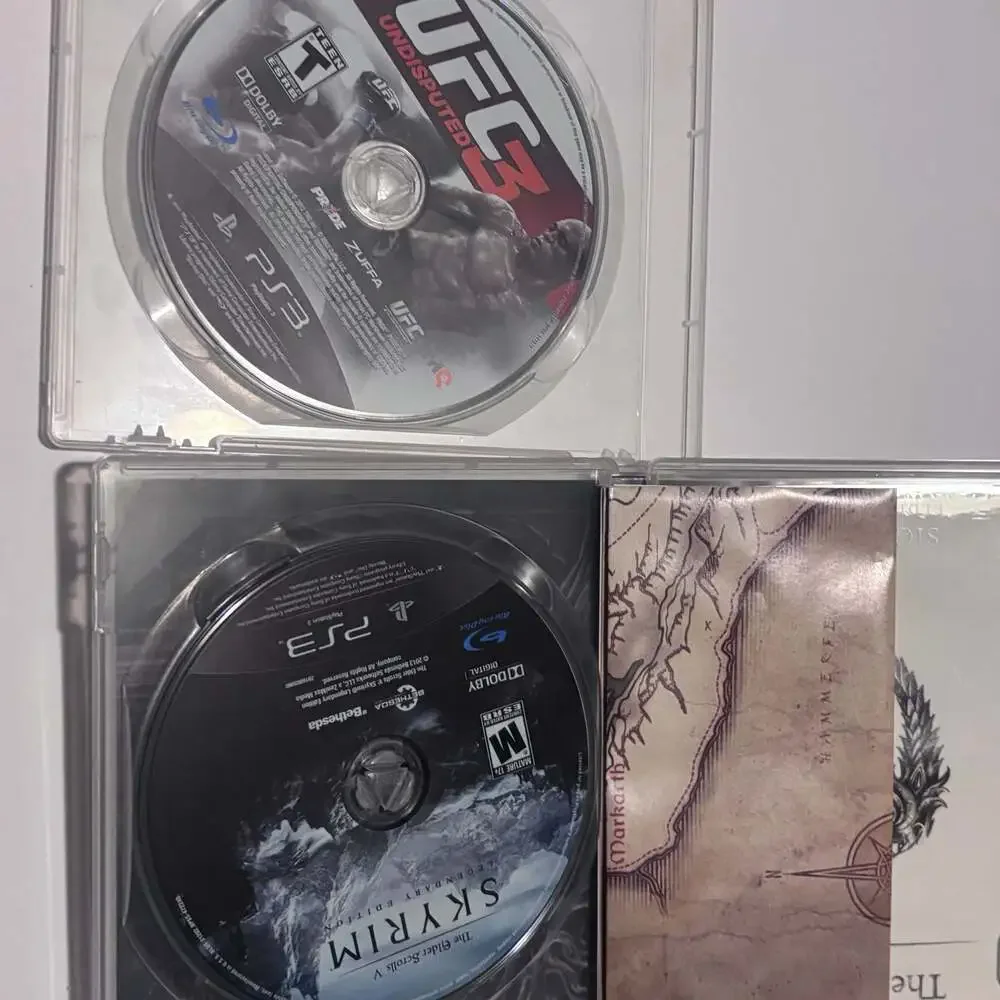 Lot of 2 PS3 Games: UFC Undisputed 3 and The Elder Scrolls V: Skyrim Legendary